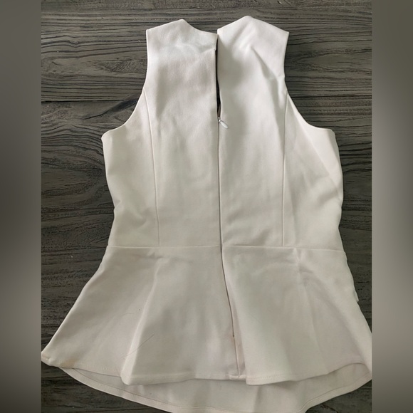 Adelyn Rae XS Cream Top - Picture 3 of 3